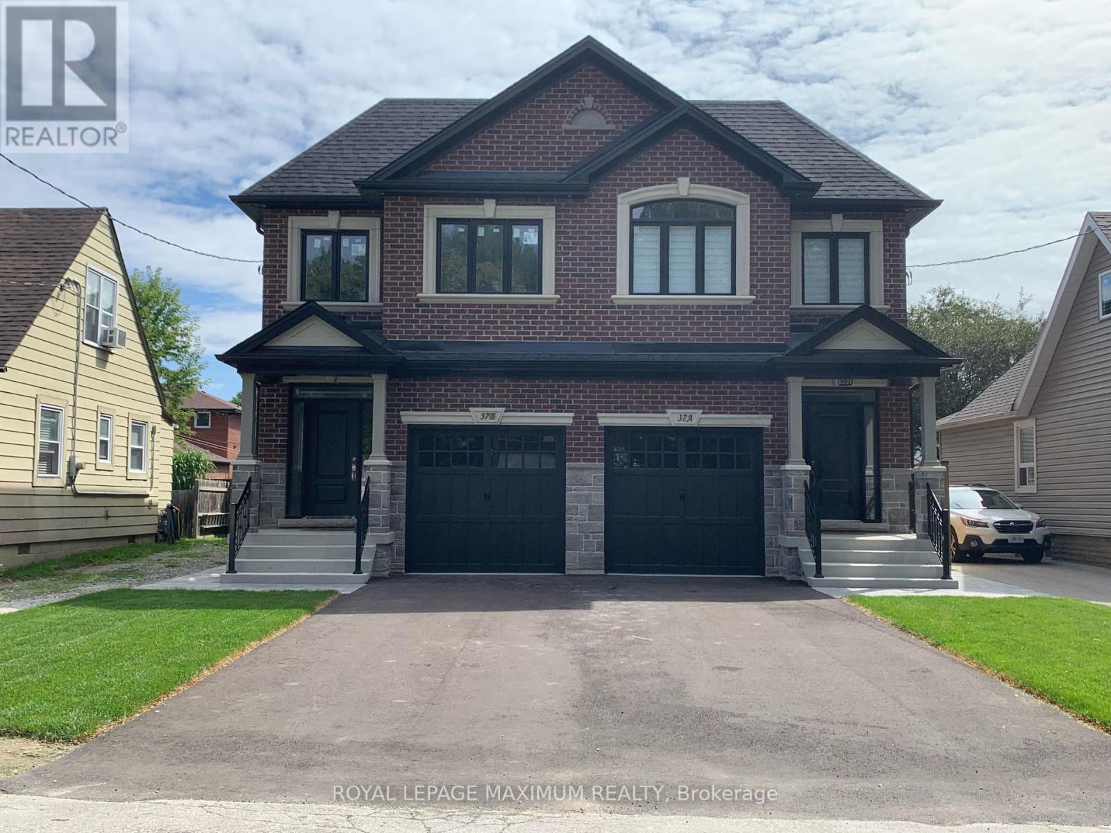 Photo 3 of 39 B Gort Avenue, Toronto ON