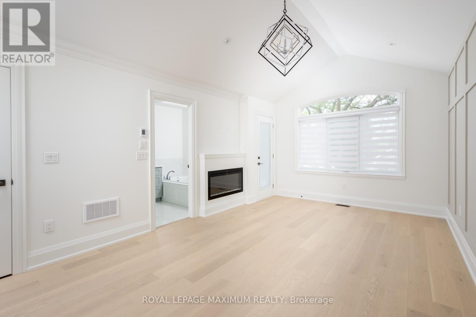 Photo 22 of 39 B Gort Avenue, Toronto ON