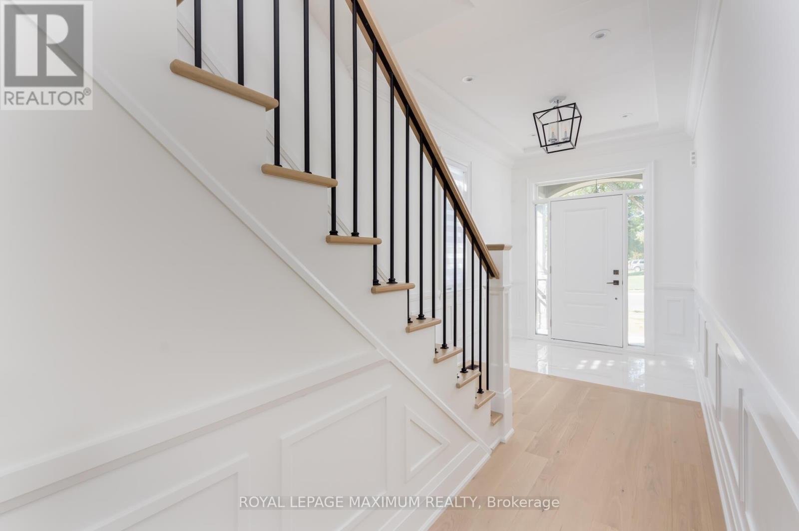 Photo 28 of 39 B Gort Avenue, Toronto ON