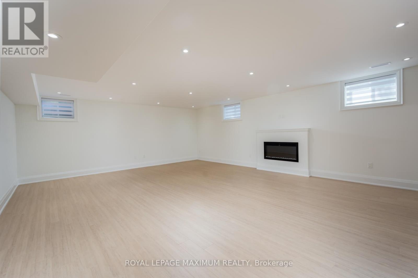 Photo 14 of 39 B Gort Avenue, Toronto ON