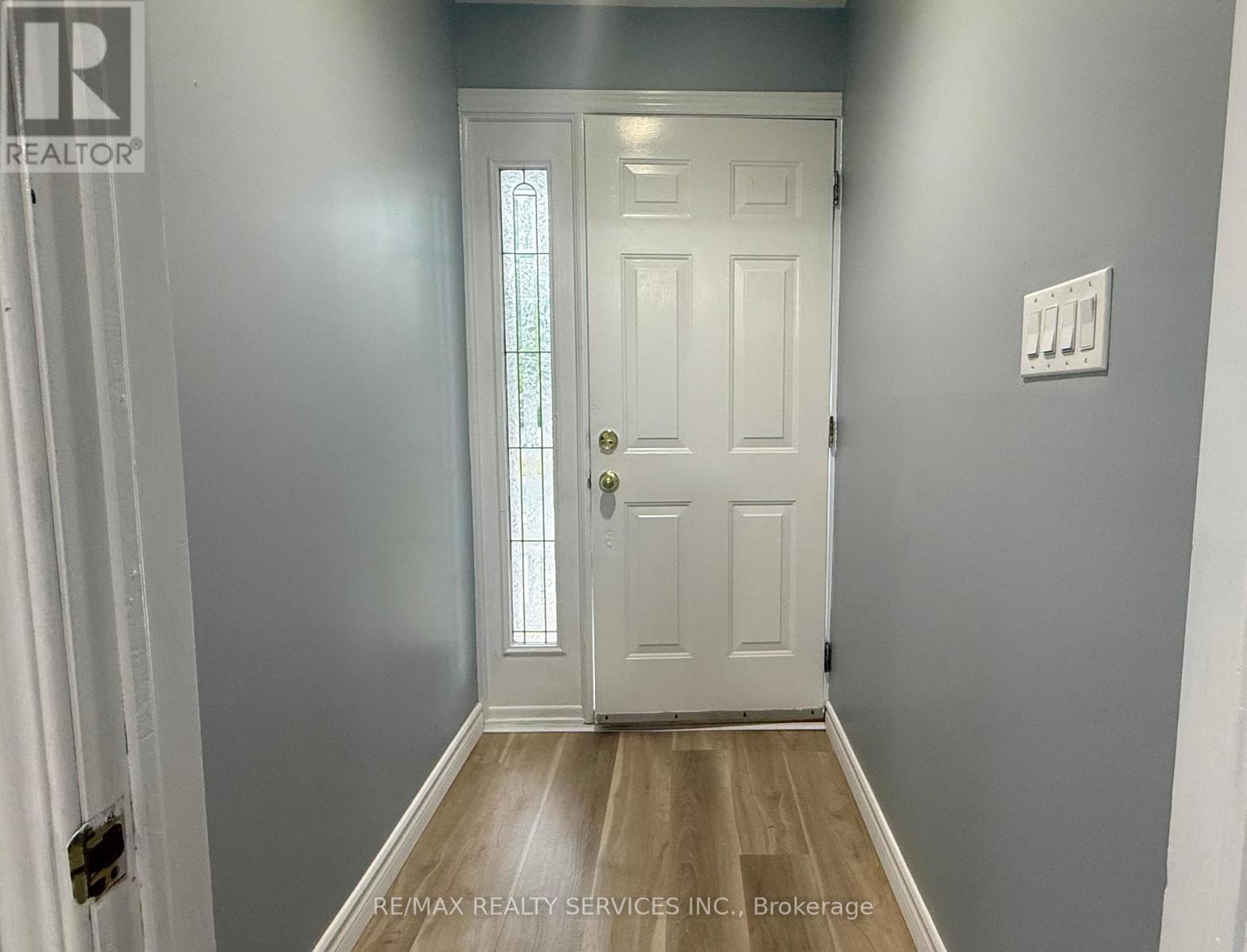 Photo 20 of 163 Mcmurchy Avenue, Brampton ON