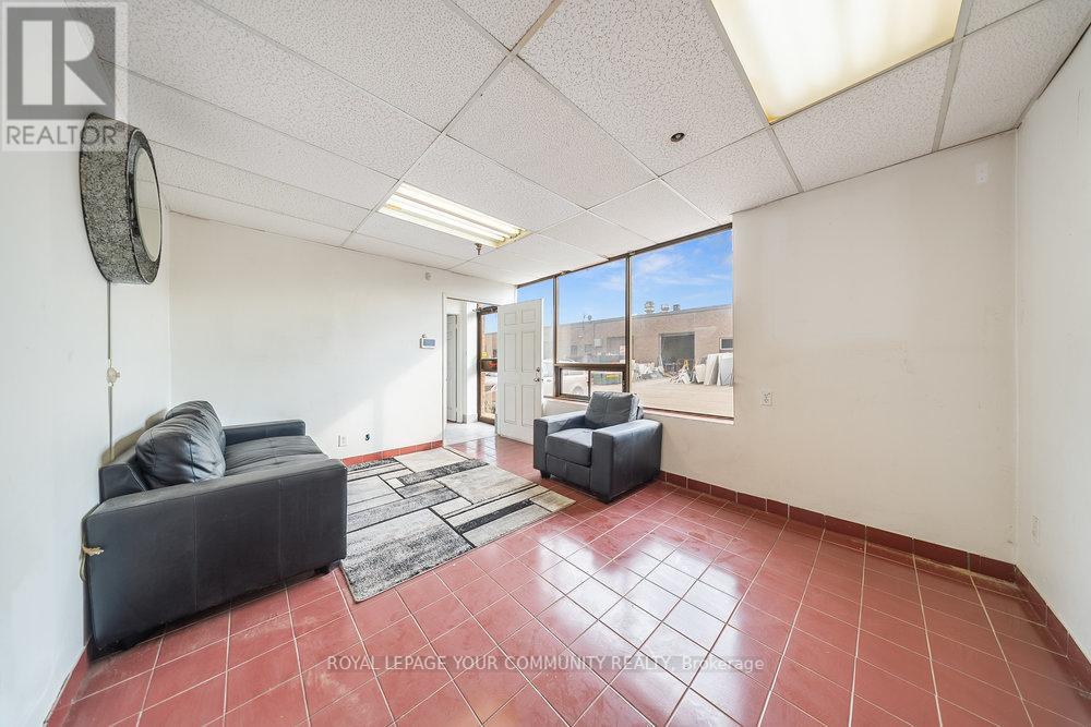 Photo 11 of C 11 7171 Torbram Road, Mississauga ON