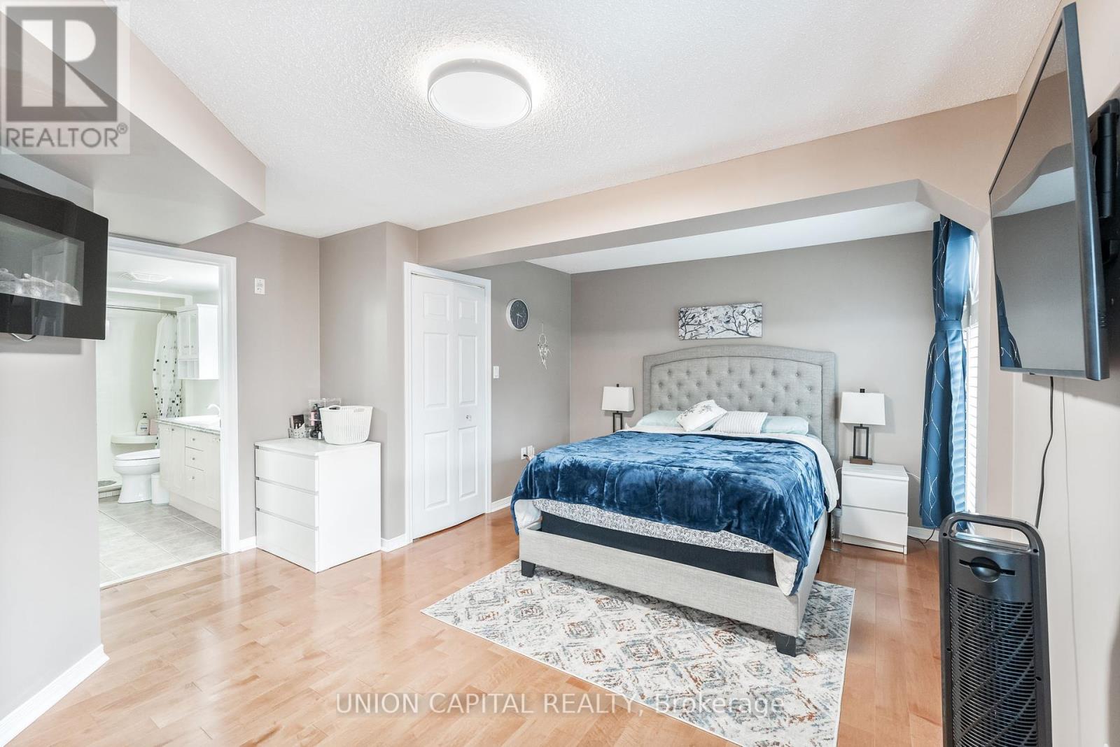 Photo 13 of F 304 216 Plains Road W, Burlington ON