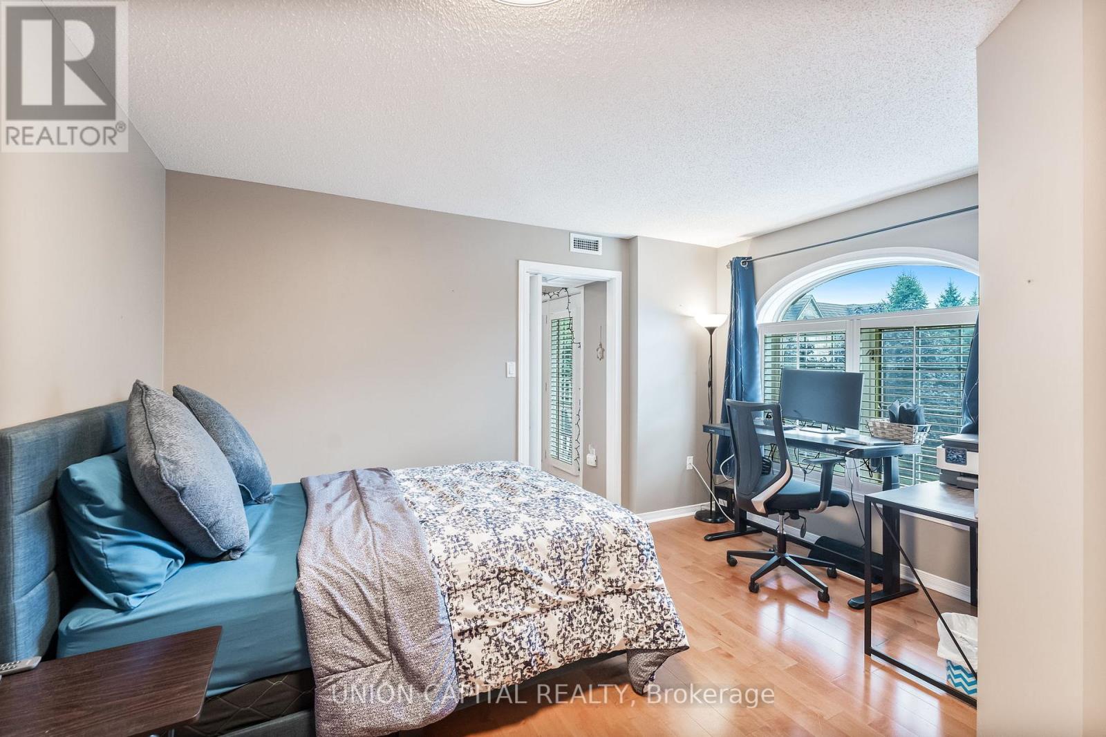Photo 8 of F 304 216 Plains Road W, Burlington ON