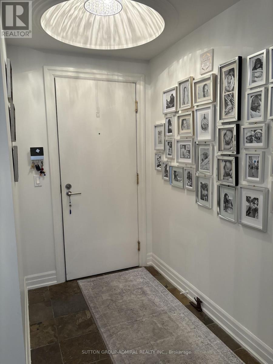 Photo 13 of 503 2087 Lakeshore Boulevard, Toronto ON