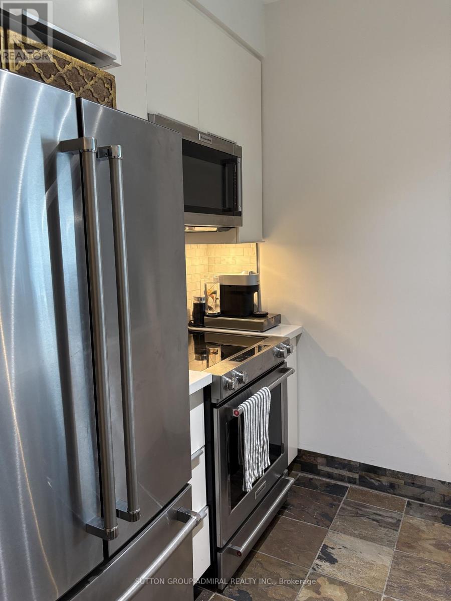Photo 2 of 503 2087 Lakeshore Boulevard, Toronto ON