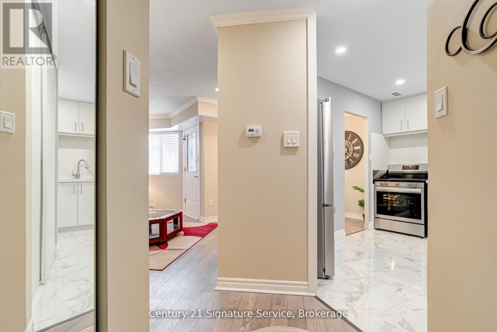 Photo 27 of 15 2001 Bonnymede Drive, Mississauga ON