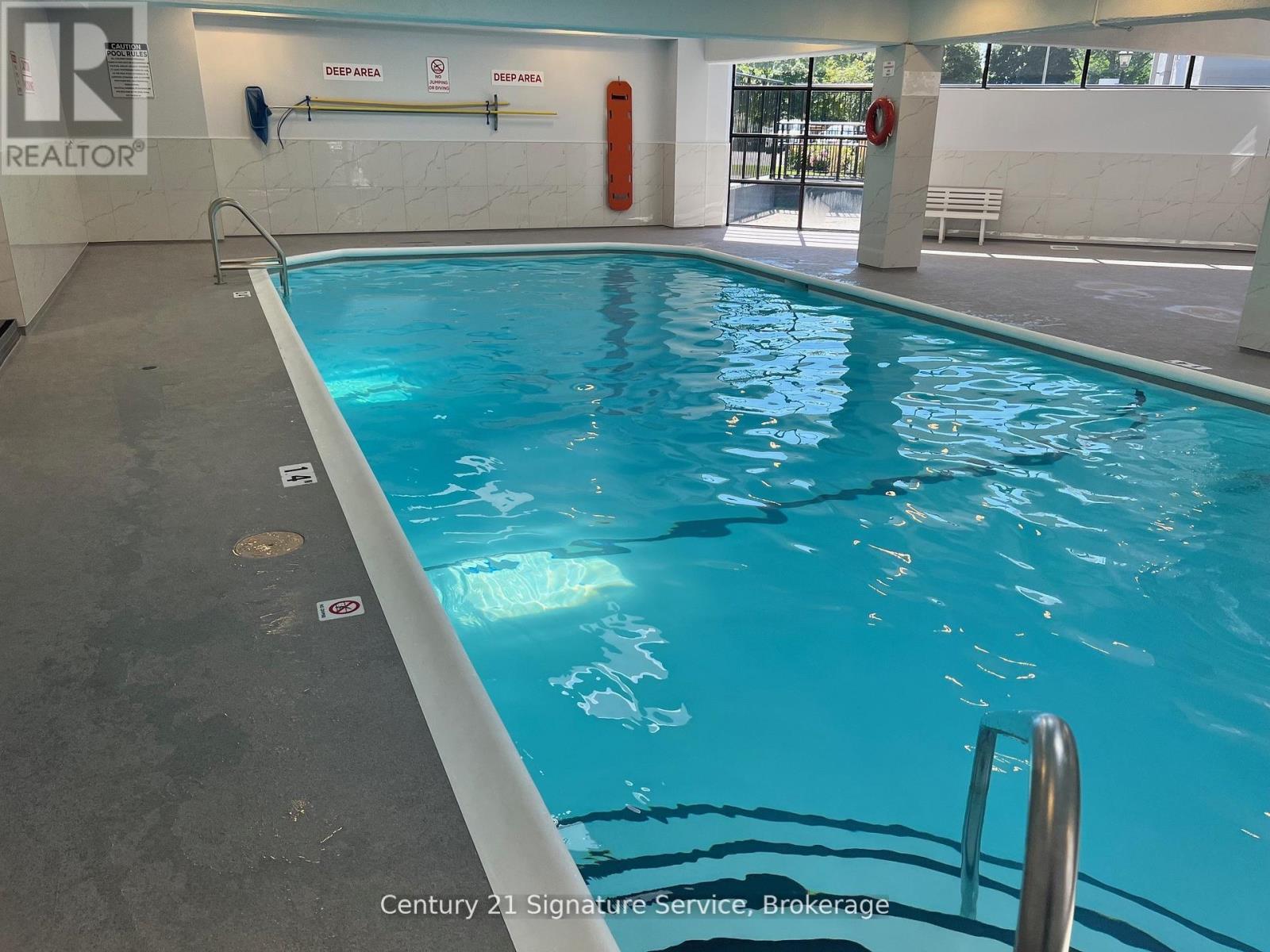Photo 17 of 15 2001 Bonnymede Drive, Mississauga ON