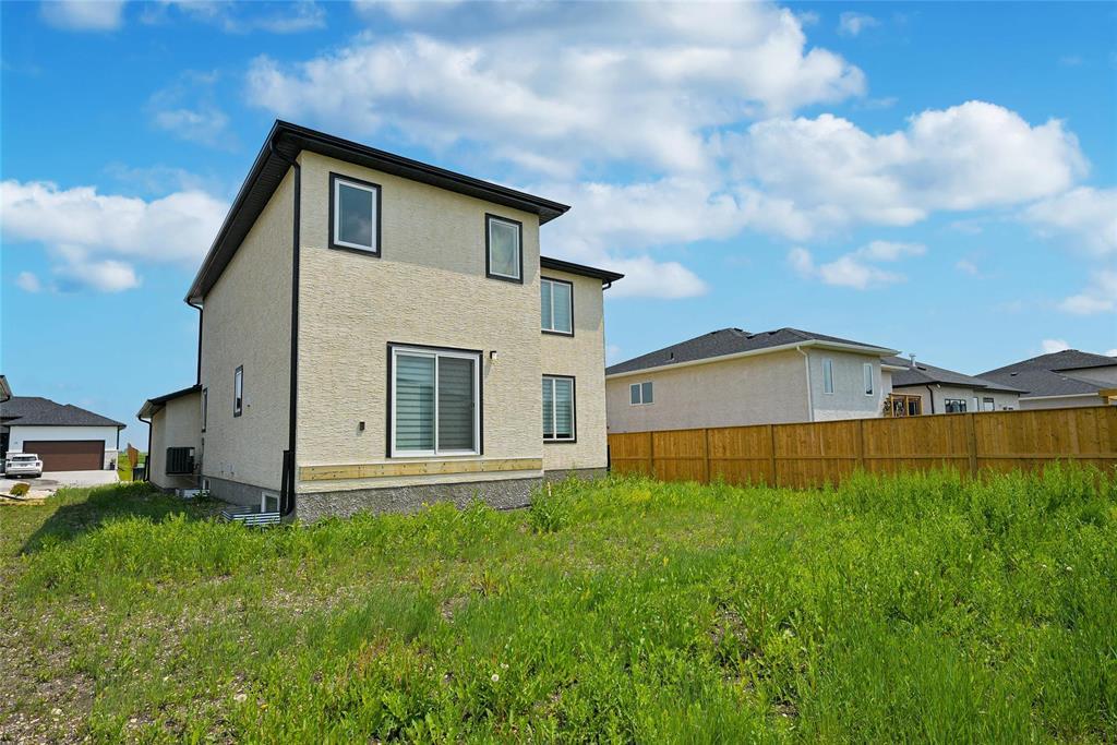 Photo 8 of 24 Willow Lane, St Adolphe MB