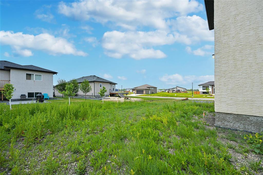 Photo 21 of 24 Willow Lane, St Adolphe MB