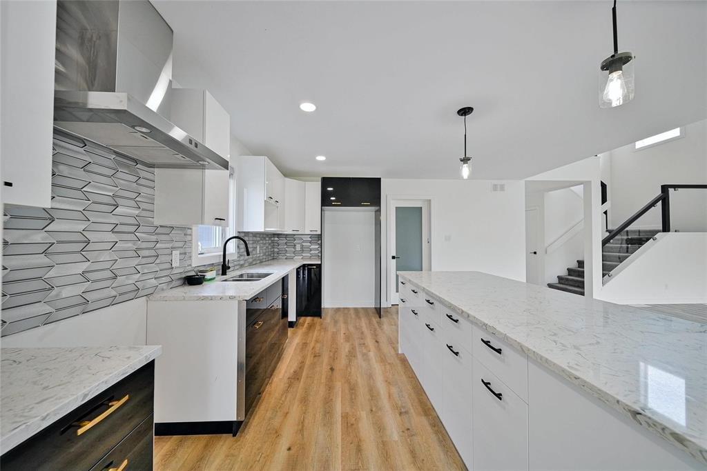 Photo 3 of 24 Willow Lane, St Adolphe MB