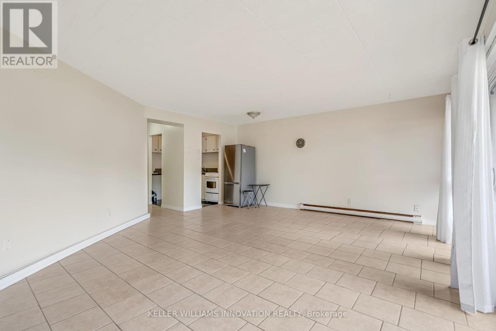 Photo 14 of 307 91 Conroy Crescent, Guelph ON
