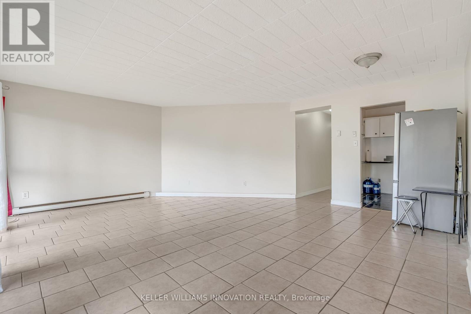 Photo 15 of 307 91 Conroy Crescent, Guelph ON