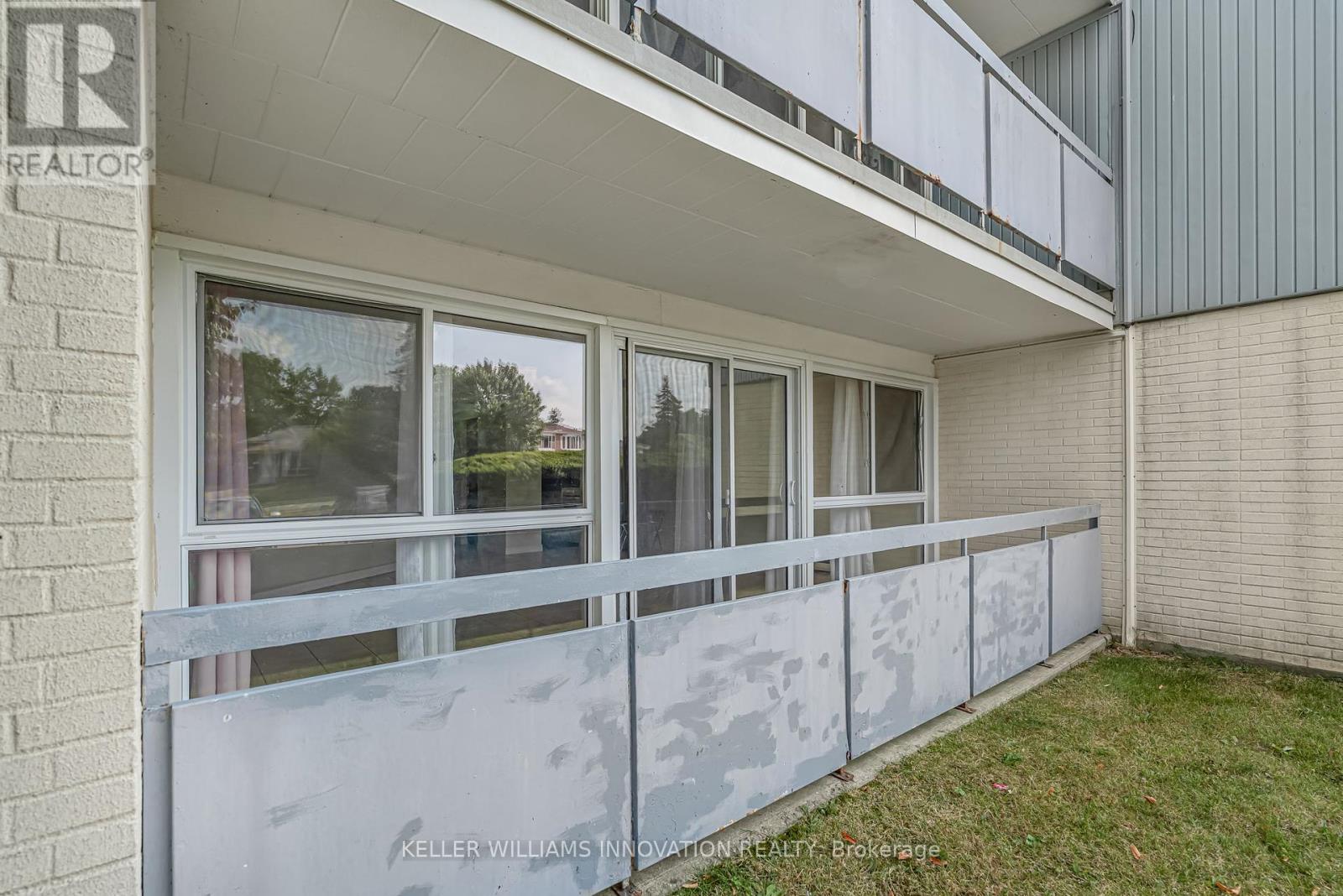 Photo 18 of 307 91 Conroy Crescent, Guelph ON