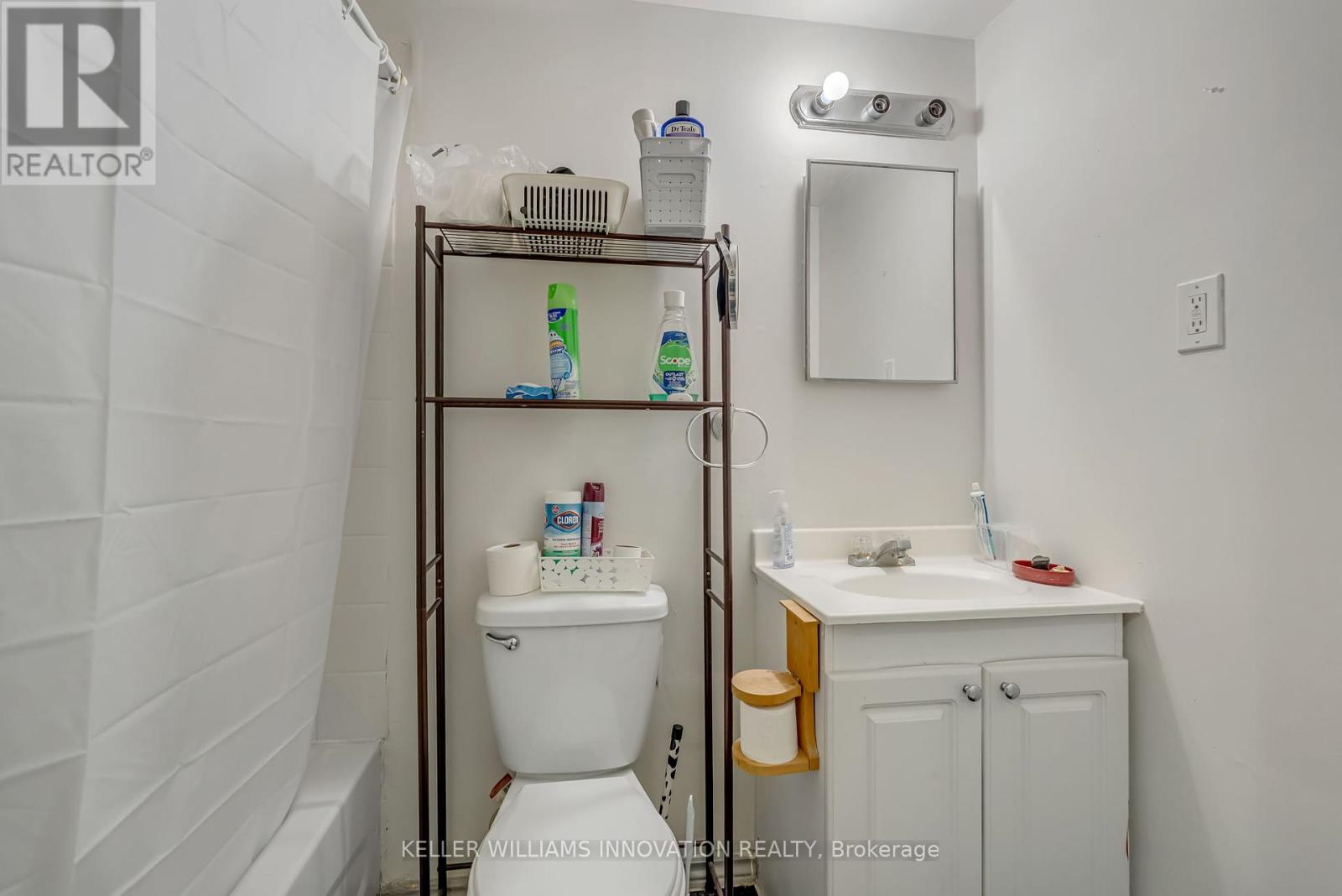 Photo 4 of 307 91 Conroy Crescent, Guelph ON