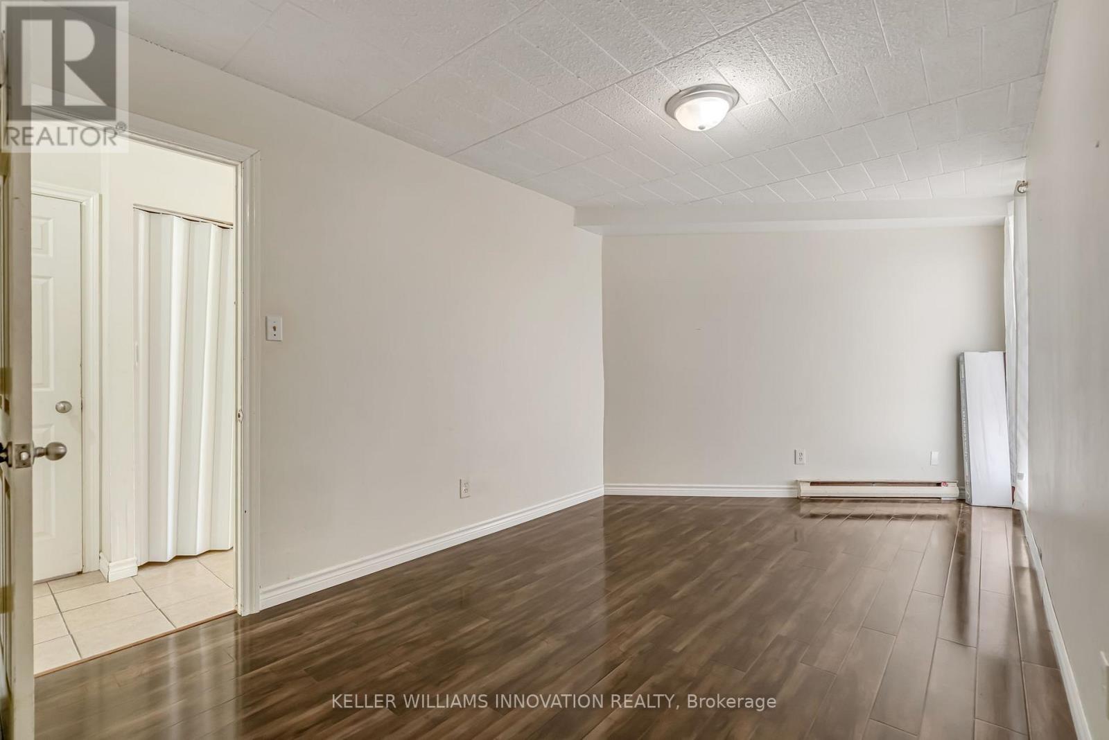 Photo 6 of 307 91 Conroy Crescent, Guelph ON