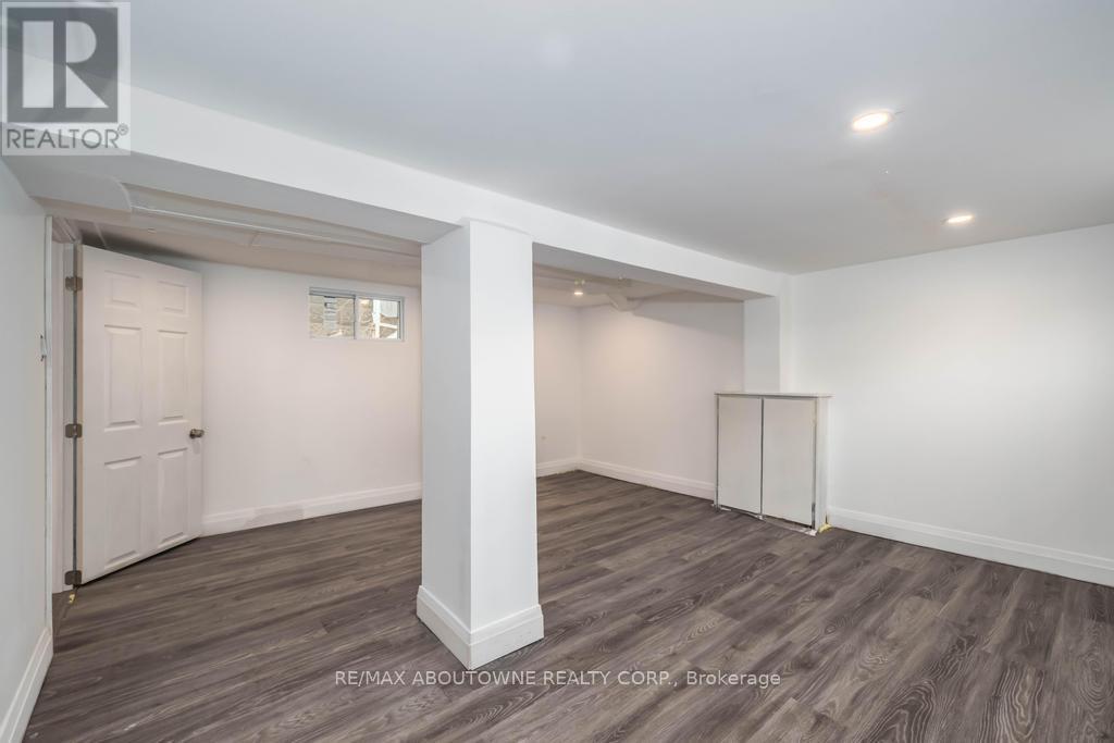 Photo 28 of 126 Harmony Avenue, Hamilton ON