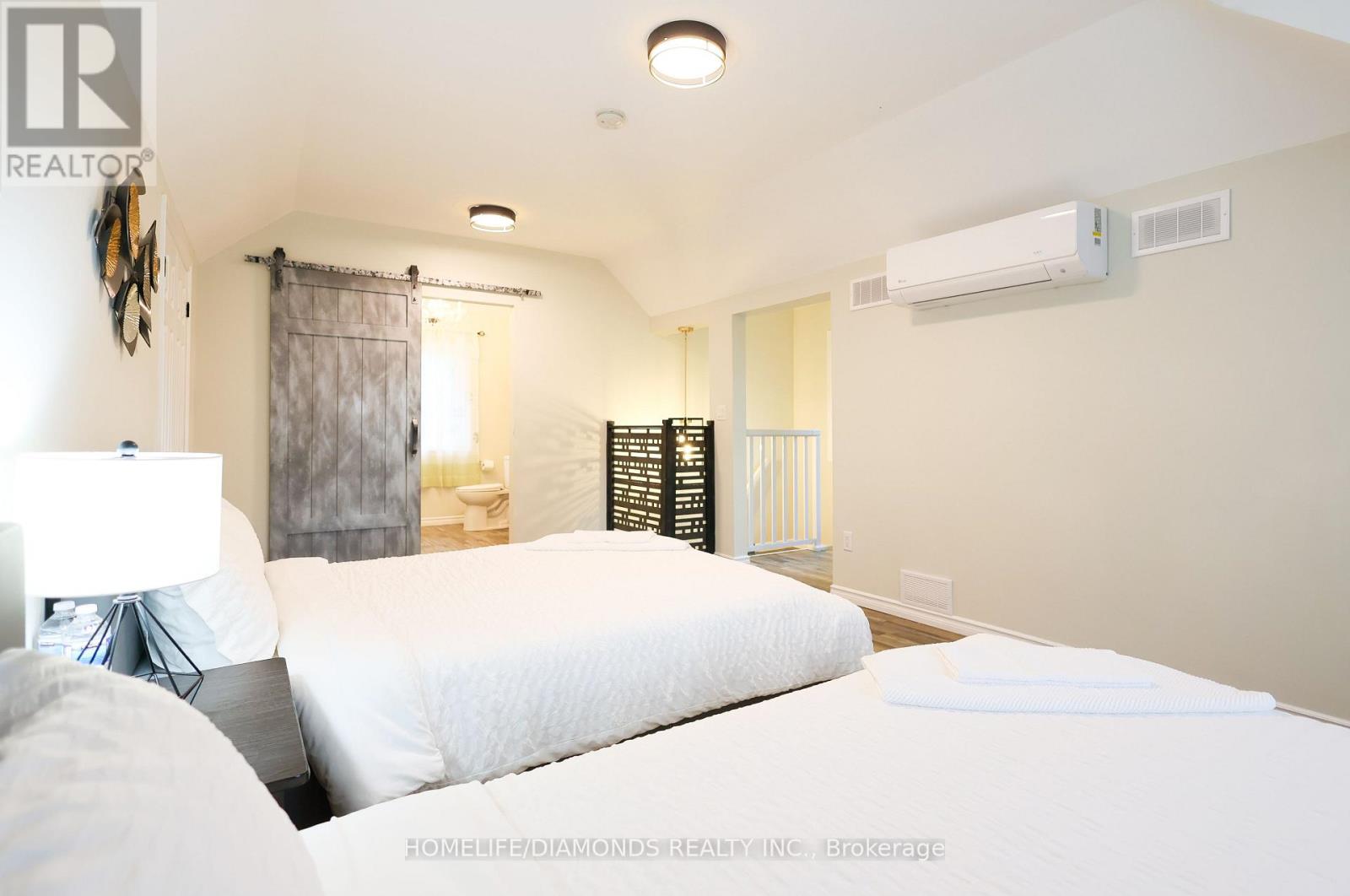 Photo 15 of Upper 6178 Drummond Road, Niagara Falls ON