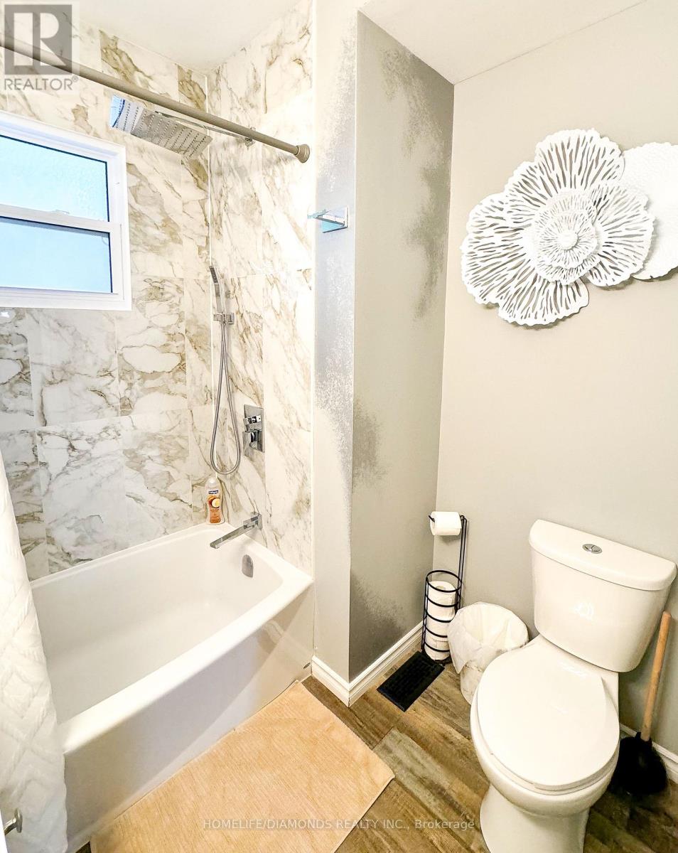 Photo 8 of Upper 6178 Drummond Road, Niagara Falls ON