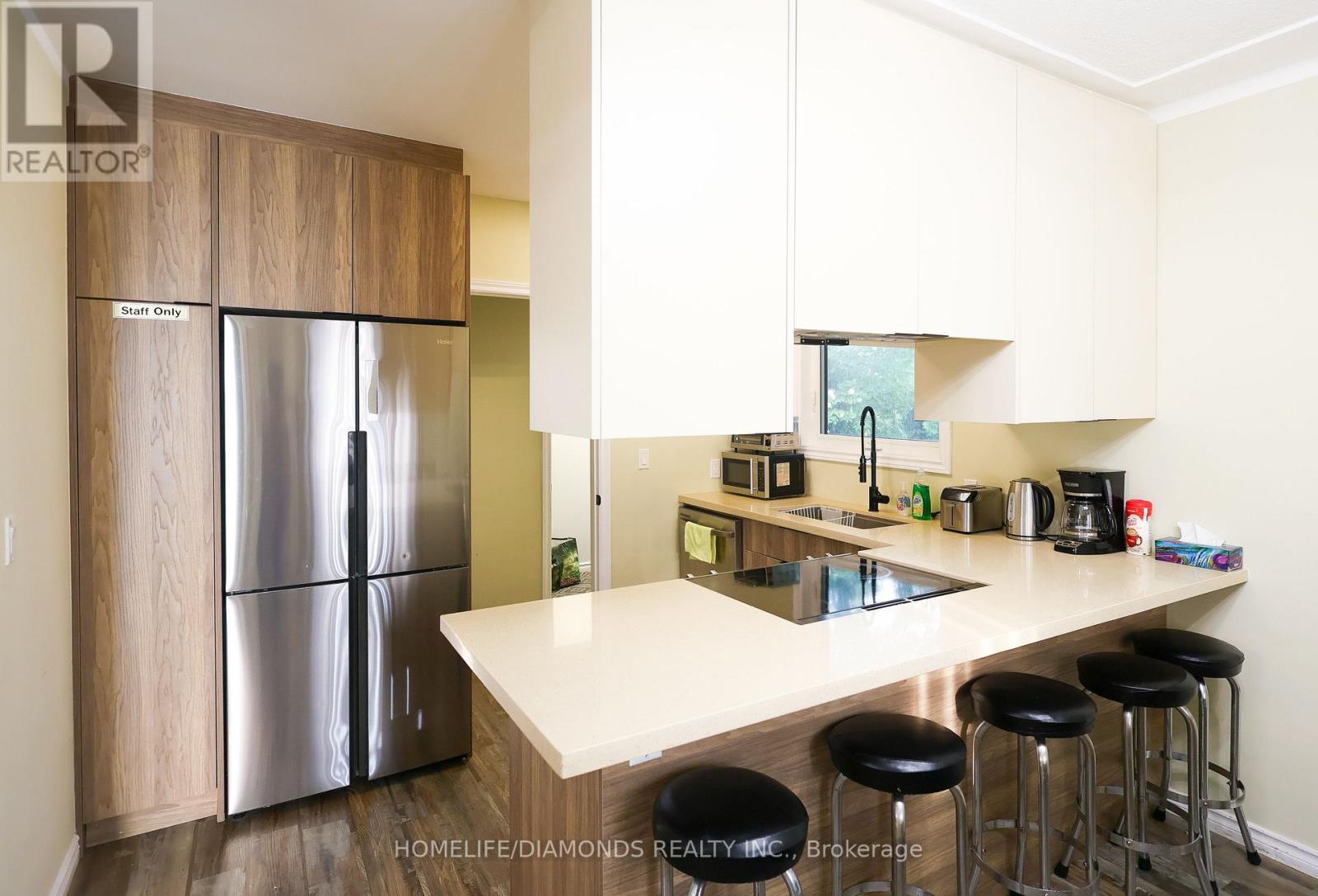 Photo 6 of Upper 6178 Drummond Road, Niagara Falls ON