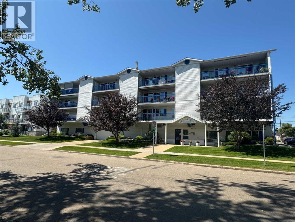 Photo 1 of 202 4522 47 A Avenue, Red Deer AB