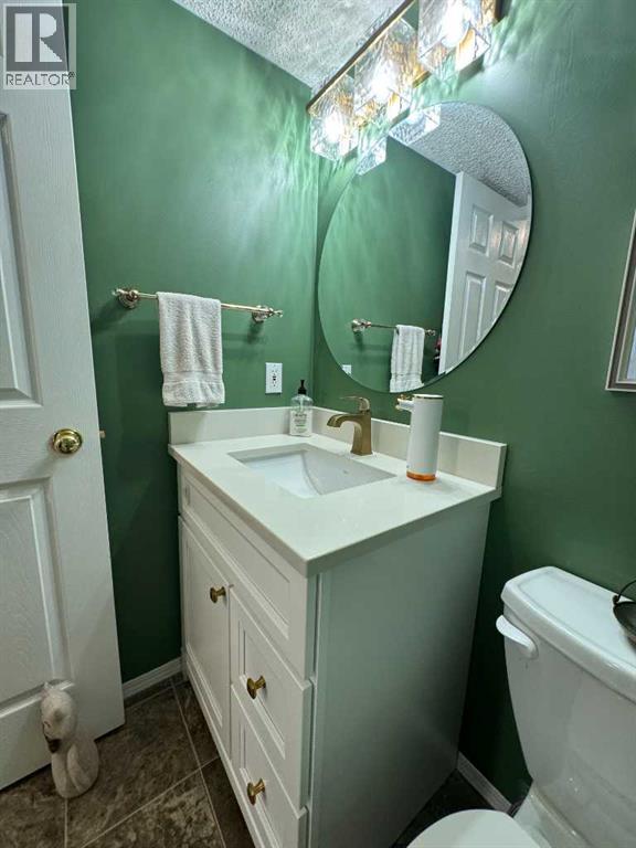Photo 17 of 202 4522 47 A Avenue, Red Deer AB