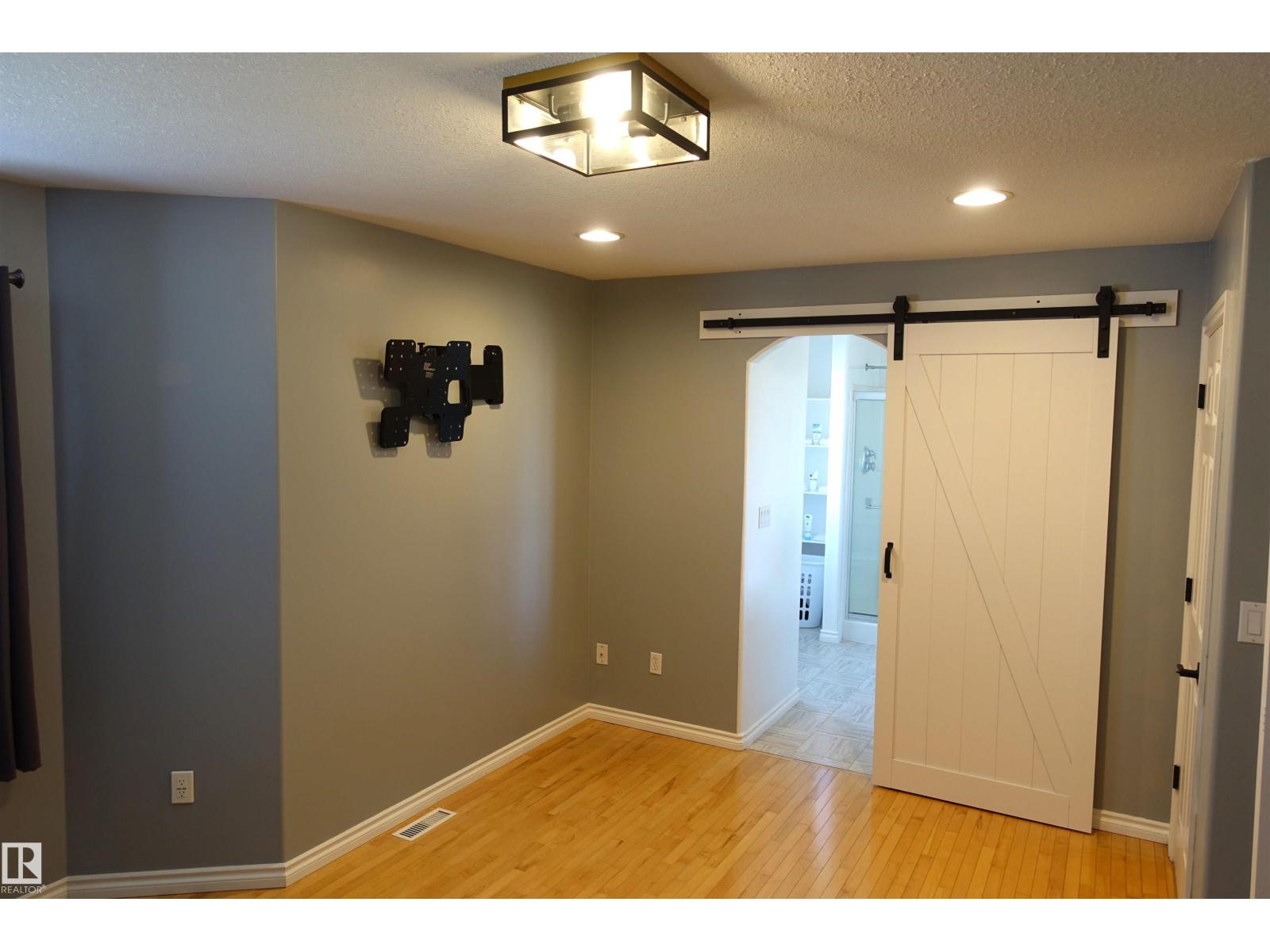 Photo 23 of 11618 173 A Av Nw Nw, Edmonton AB