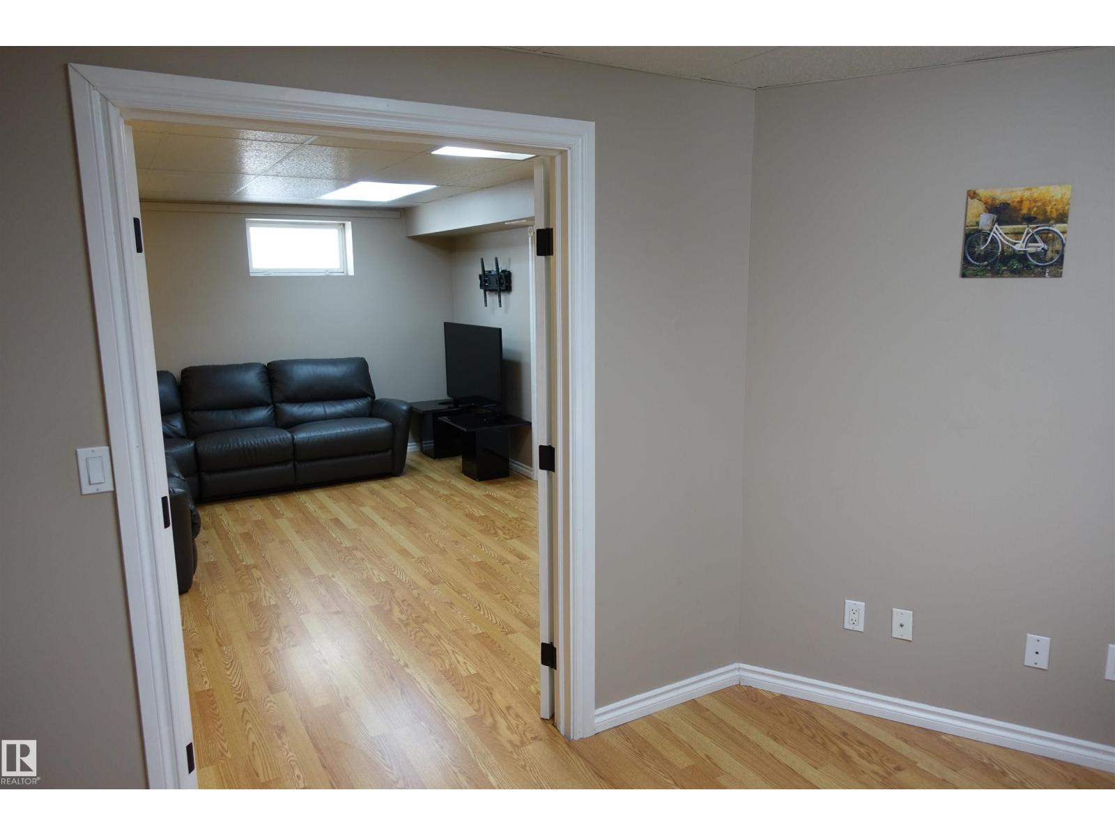 Photo 32 of 11618 173 A Av Nw Nw, Edmonton AB