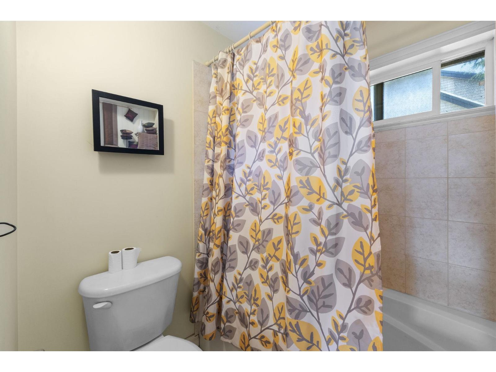 Photo 20 of 9833 182 Street, Surrey BC