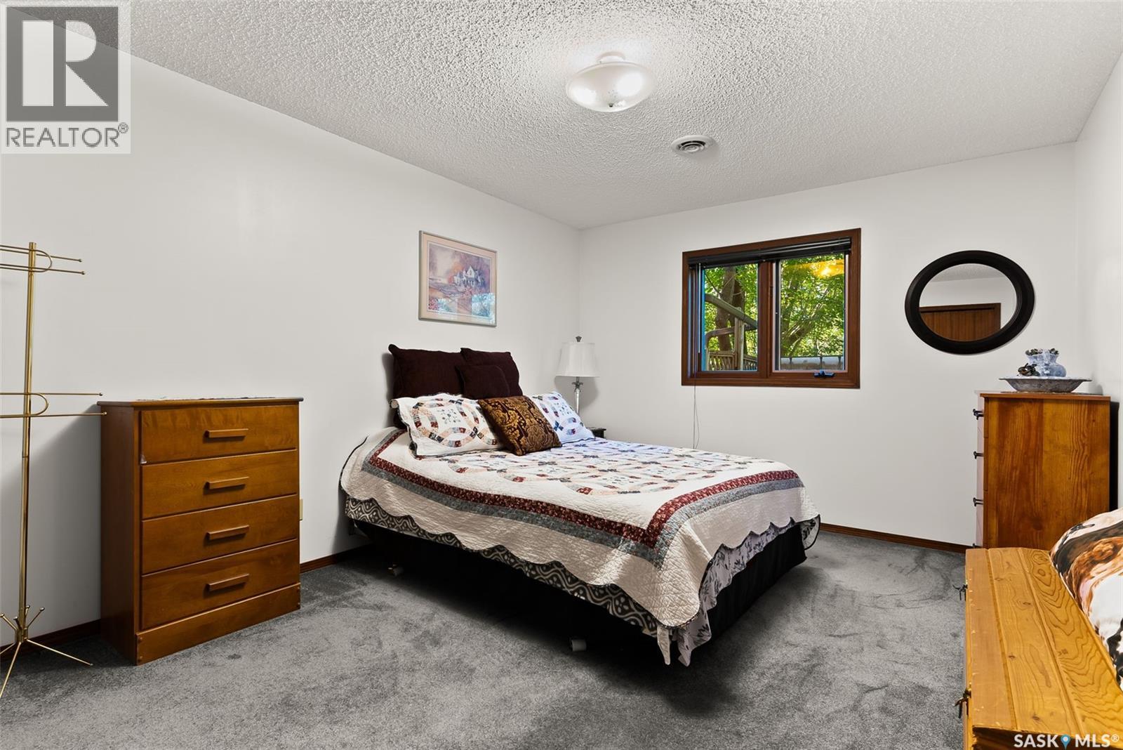 106 SHAW DRIVE - 33