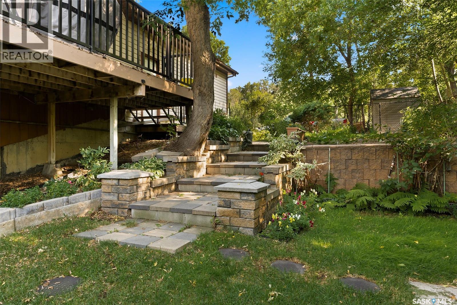 106 SHAW DRIVE - 43