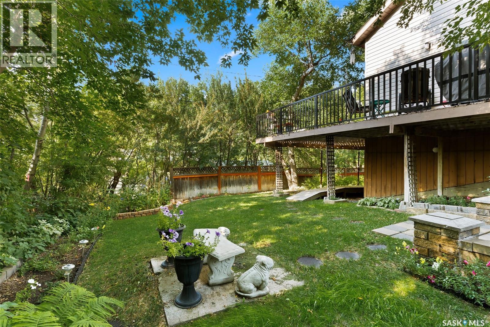106 SHAW DRIVE - 44