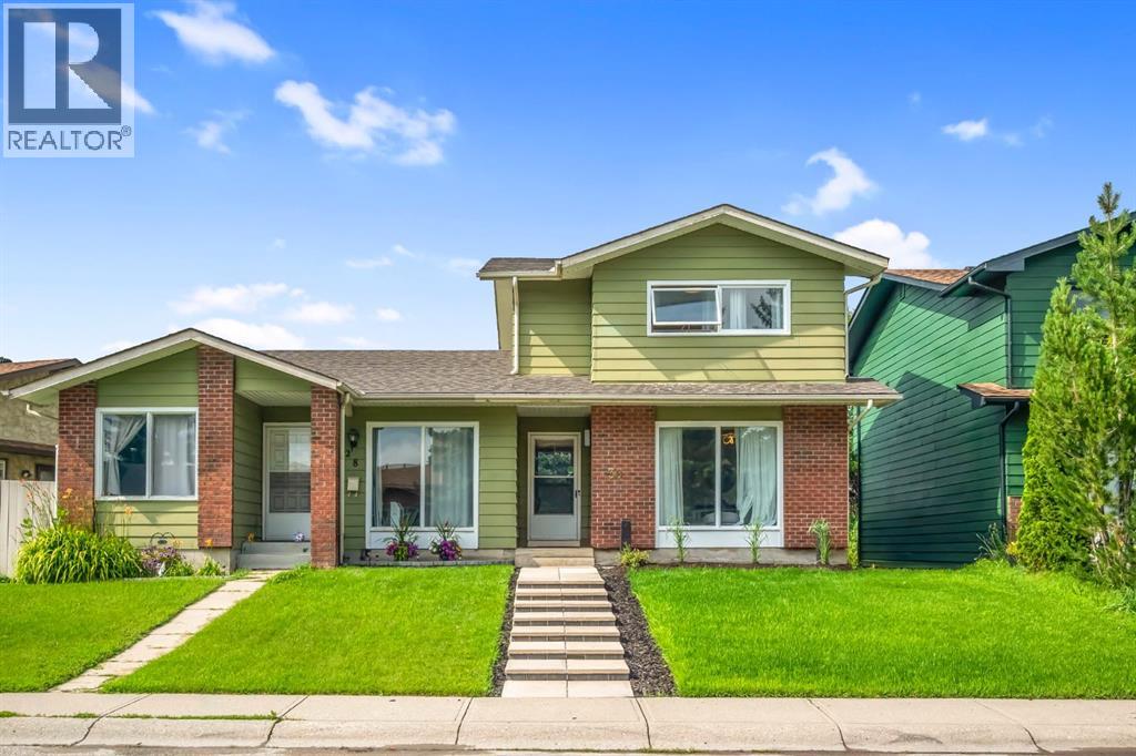 30 Sunhurst Crescent SE, Calgary, Alberta