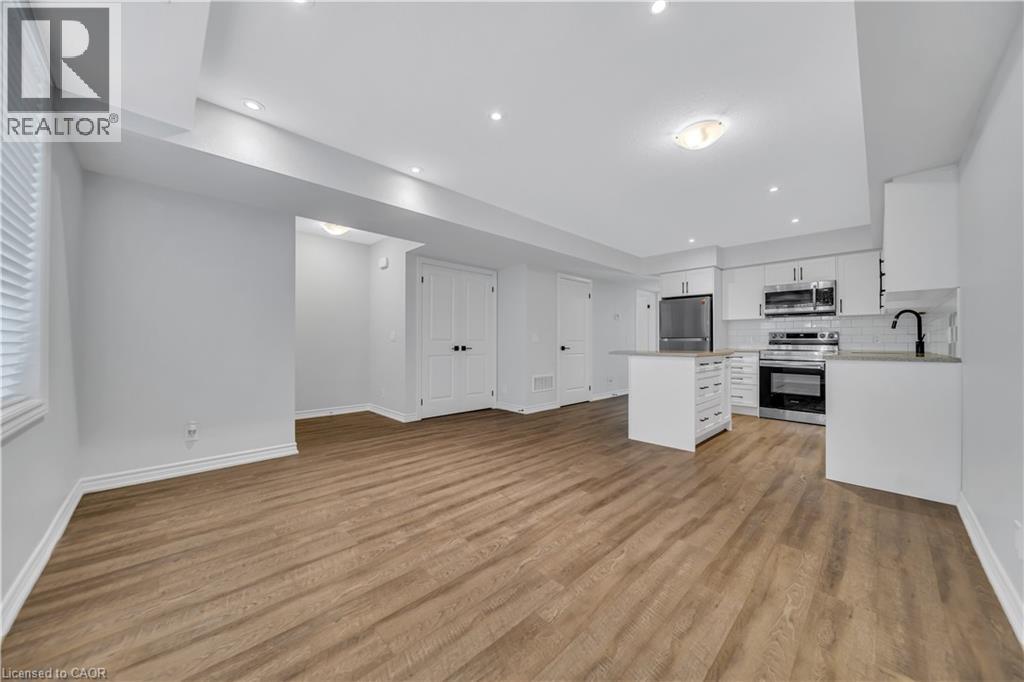 Photo 6 of 235 Chapel Hill Drive Unit 11, Kitchener ON