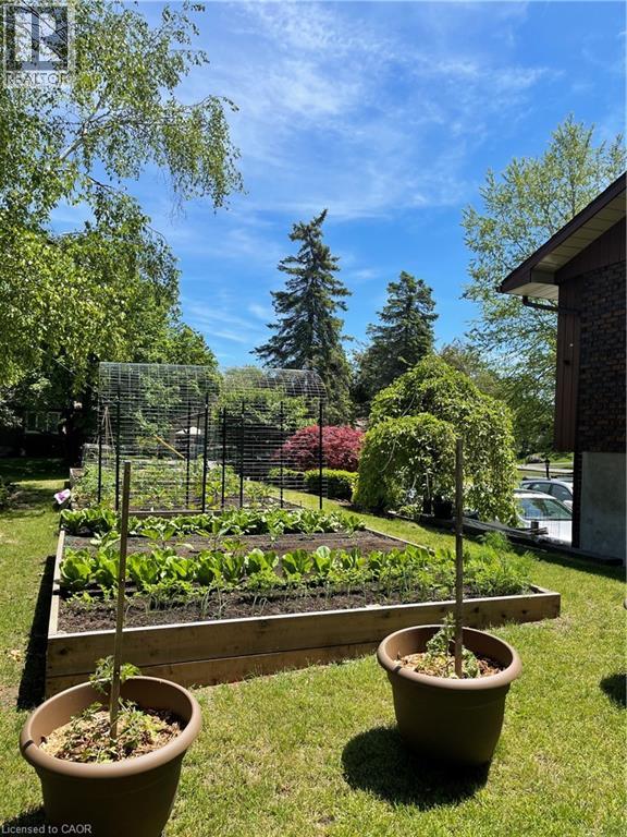 Photo 22 of 4 Cedar Street, Port Colborne ON