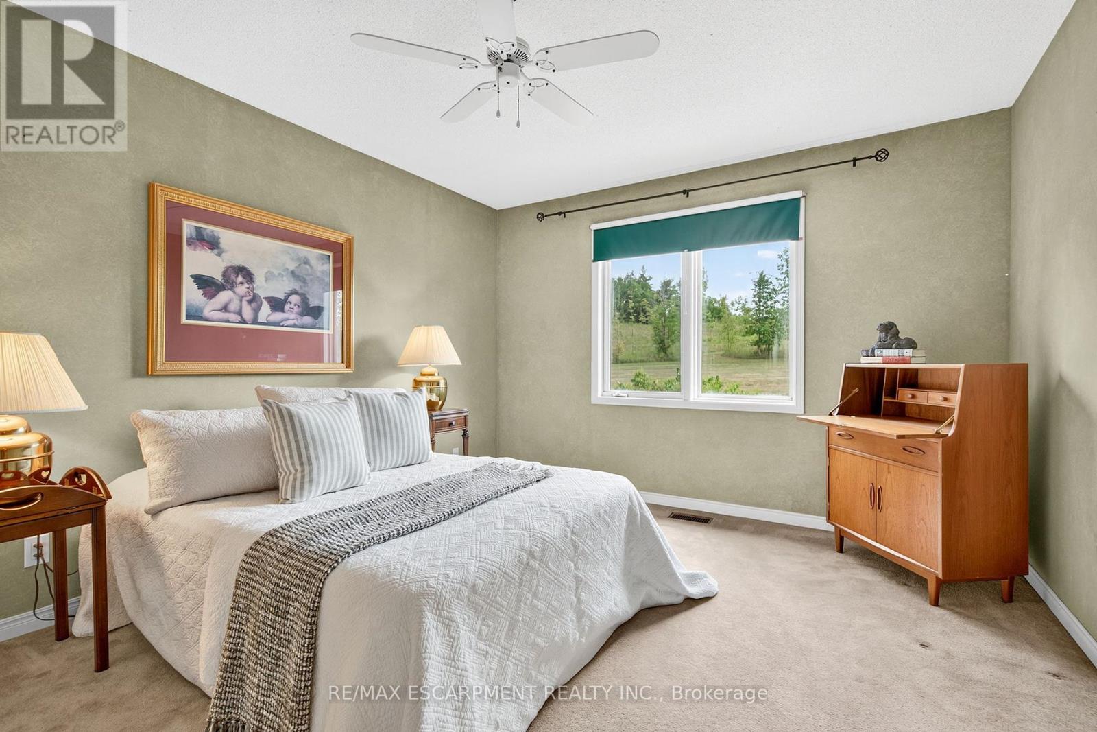 Photo 41 of 22 Weneil Drive, Hamilton ON