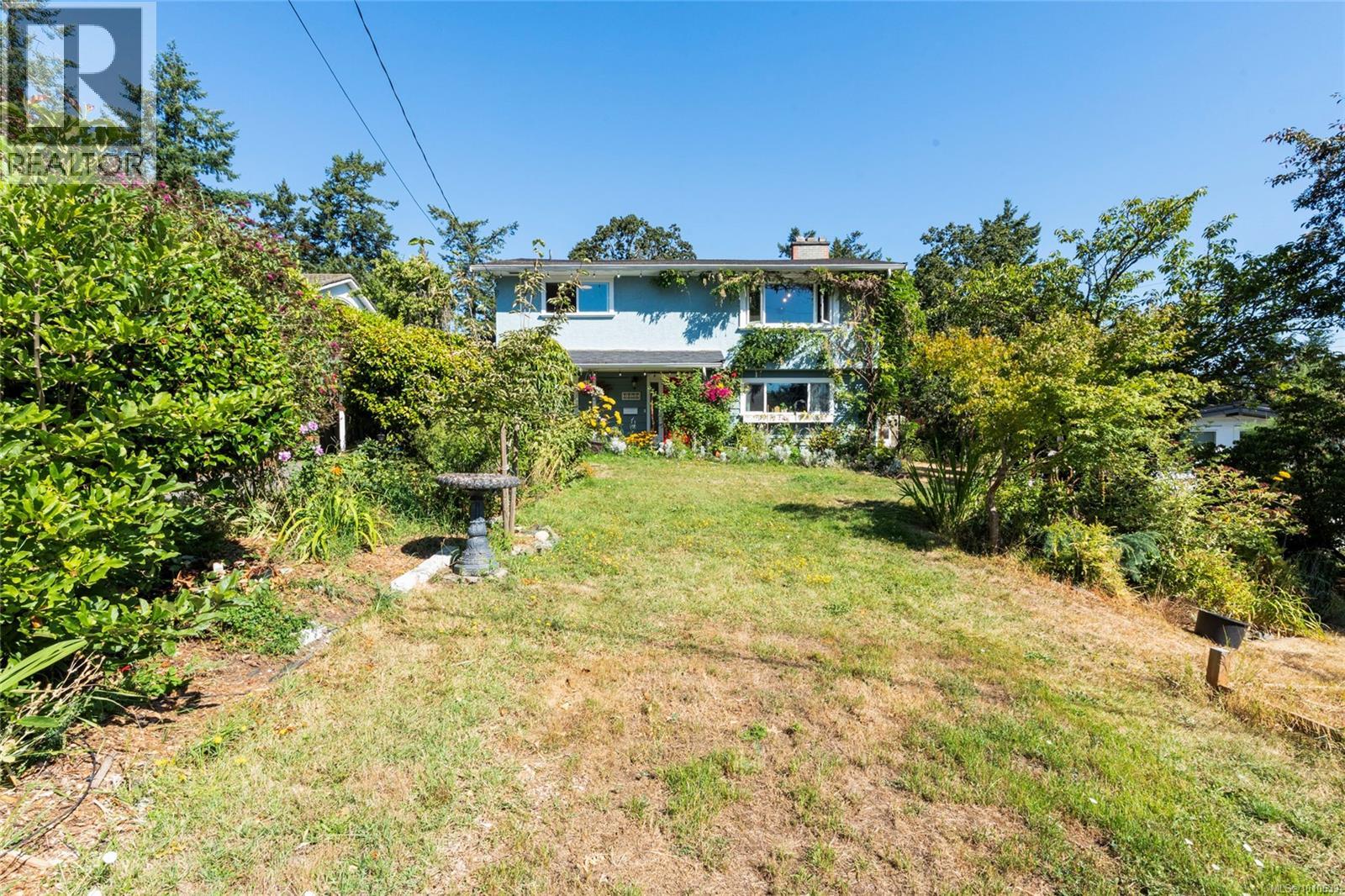 Photo 17 of 1156 Ranger Pl, Saanich BC