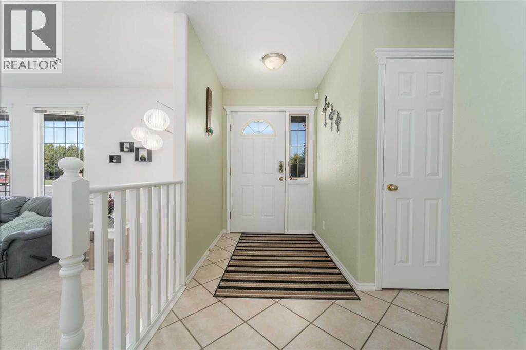 Photo 3 of 4612 50 Avenue, Taber AB