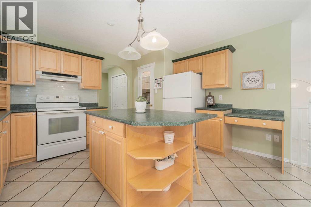 Photo 36 of 4612 50 Avenue, Taber AB