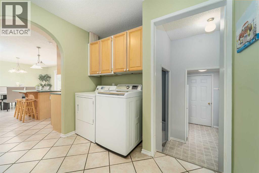 Photo 42 of 4612 50 Avenue, Taber AB