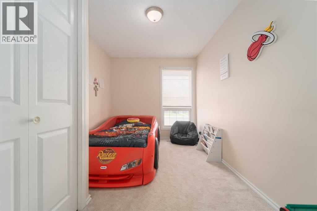 Photo 8 of 4612 50 Avenue, Taber AB