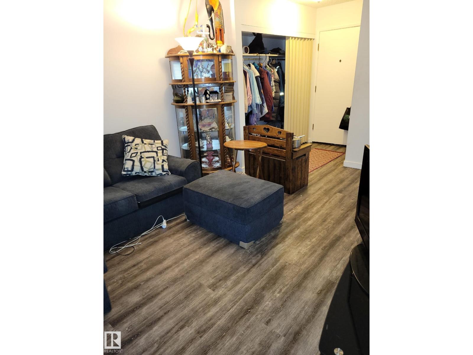 Photo 21 of 202 14825 51 Av Nw, Edmonton AB