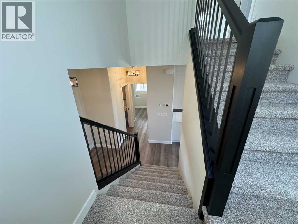 Photo 10 of 49 Emmett Crescent, Red Deer AB