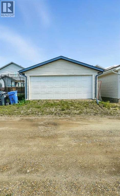 Photo 29 of 28 Lanterman Close, Red Deer AB