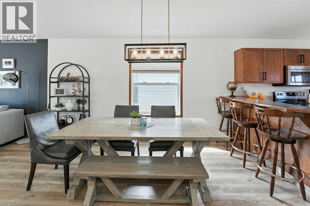 Photo 13 of 28 Lanterman Close, Red Deer AB