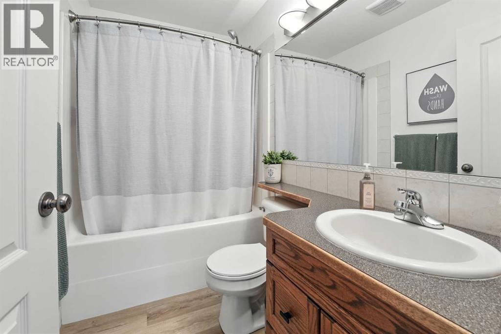 Photo 32 of 28 Lanterman Close, Red Deer AB