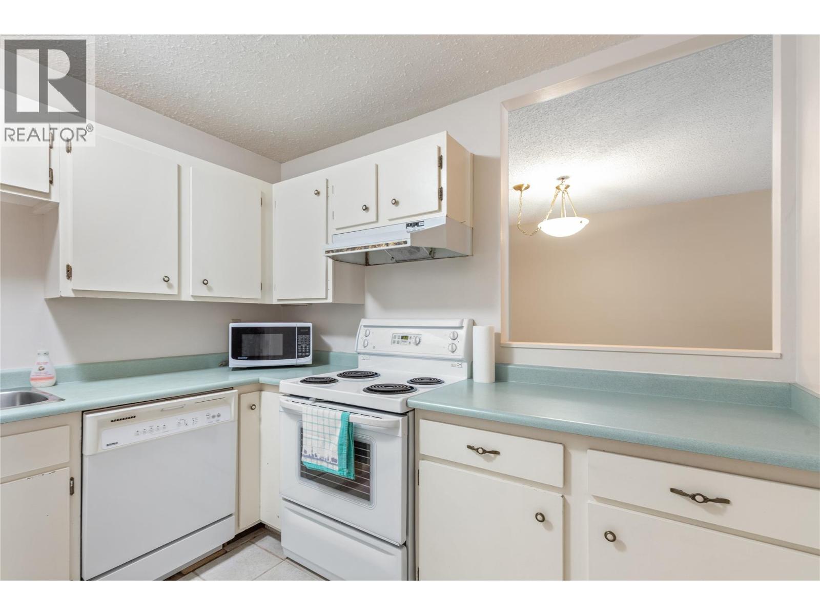 Photo 15 of 2100 43 Avenue Unit 101, Vernon BC