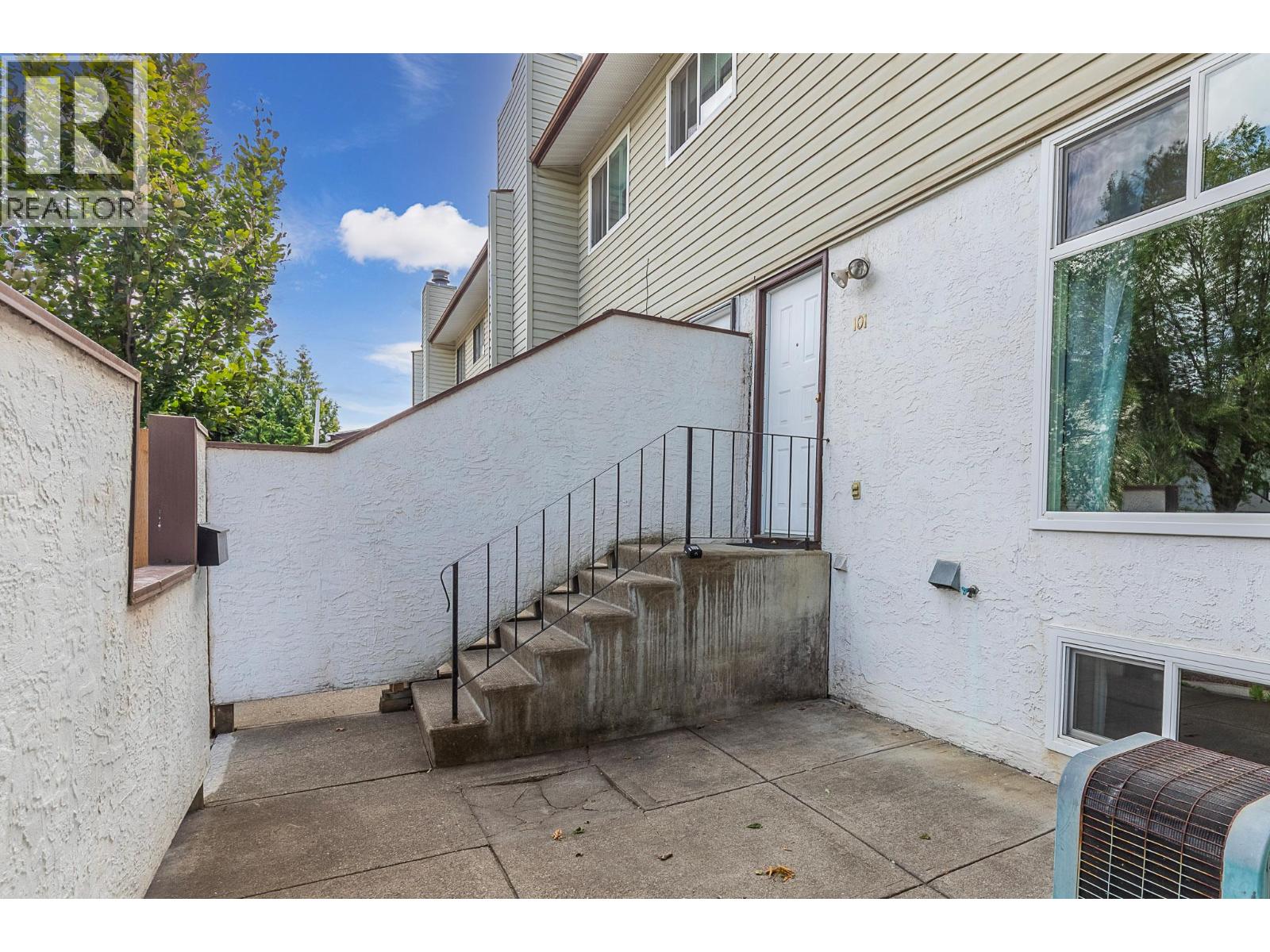Photo 3 of 2100 43 Avenue Unit 101, Vernon BC