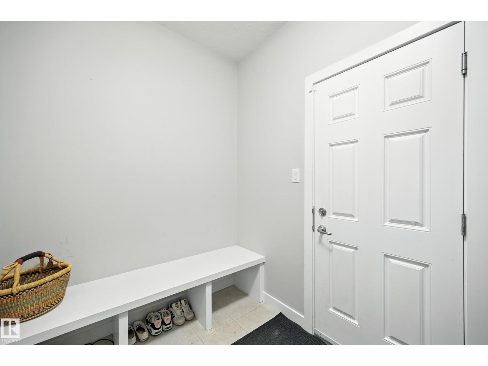 Photo 42 of 16640 14 Av Sw, Edmonton AB