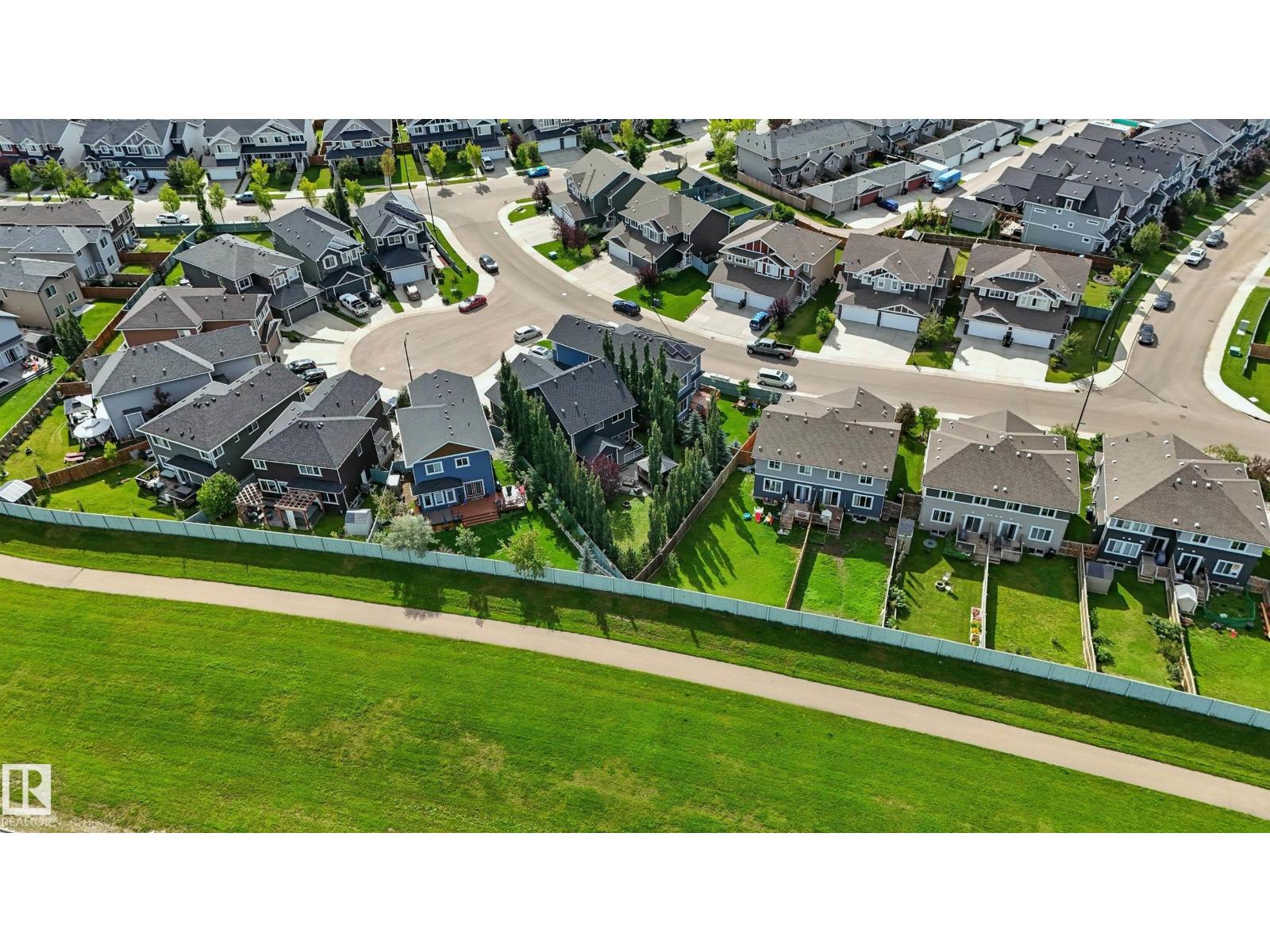 Photo 4 of 16640 14 Av Sw, Edmonton AB